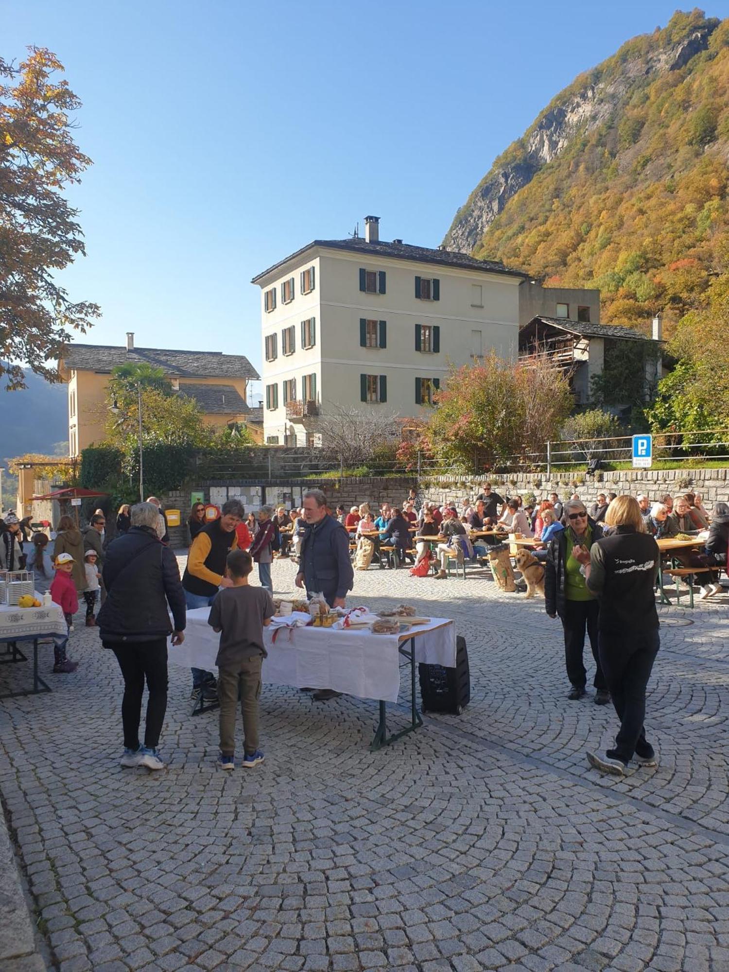 Casa Pool Tra St Moritz E Il Lago Di Como Castasegna Экстерьер фото